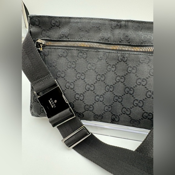 Gucci-Authentic- Canvas Belt Bag Black (Bumbag) - Picture 11 of 13